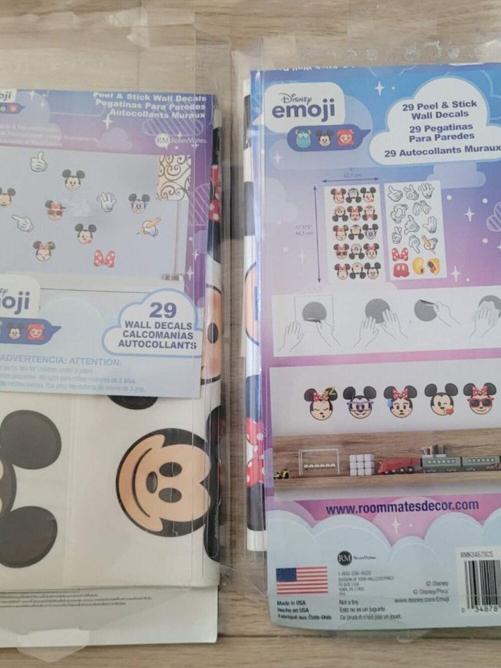 new roommates DISNEY EMOJI 29-PACK WALL DECALS mickey & minnie mouse